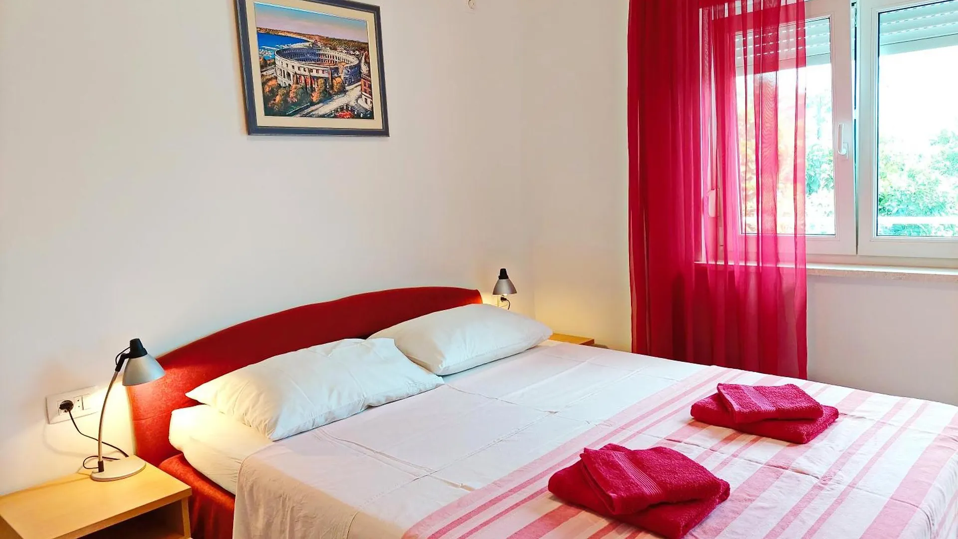 Two Sisters Apartments Trogir
