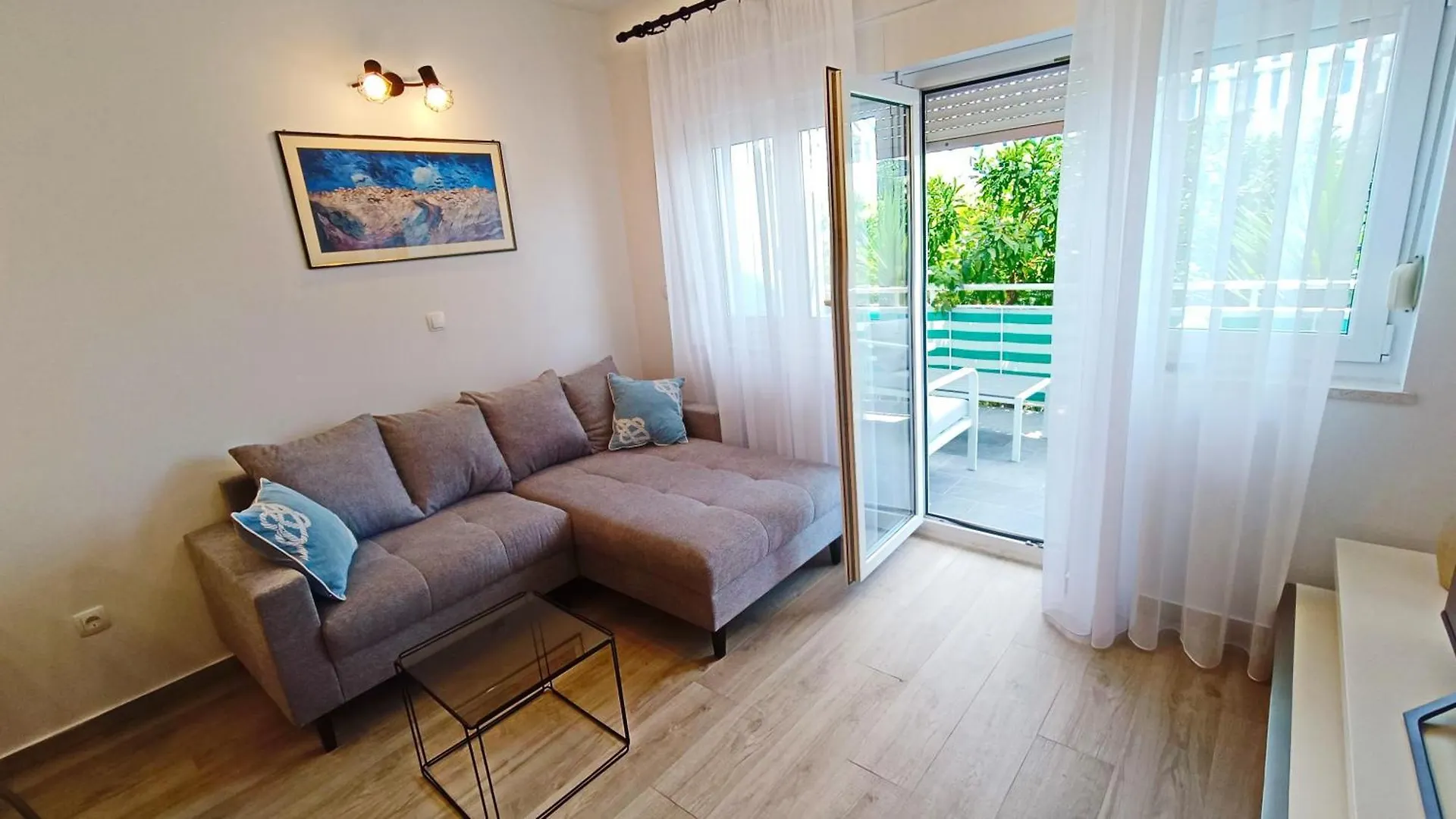 Two Sisters Apartments Trogir