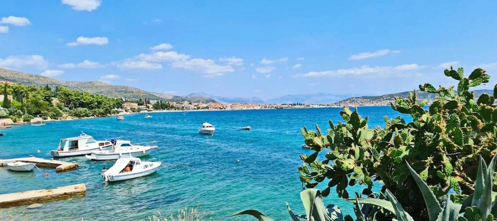 Two Sisters Apartments Trogir