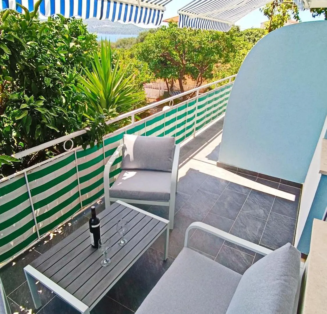 Two Sisters Apartments Trogir Croatia