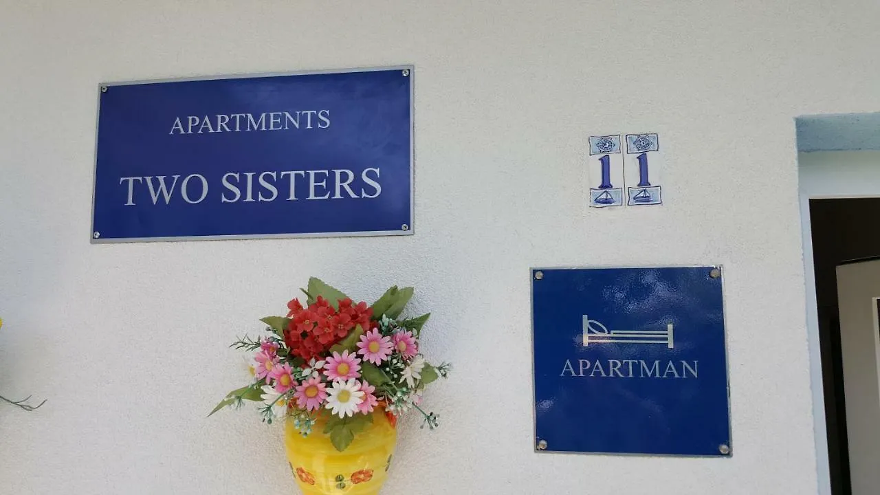 Two Sisters Apartments Trogir