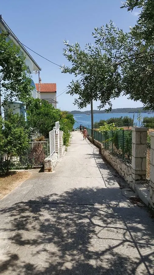 Two Sisters Apartments Trogir